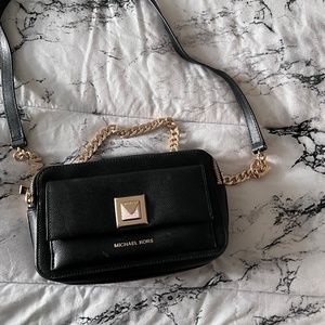 Michael Kors crossbody gold bag